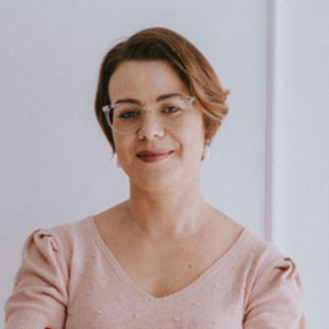 Maria Amélia Dalvi (UFES)